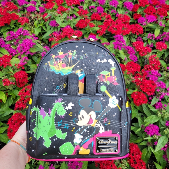 2022 Disney Main Street Electrical Parade Loungefly - Glow in the dark - Picture 1 of 6